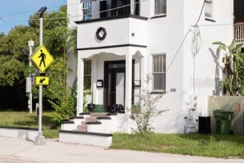 Apartment in Tampa, Florida 1 bedroom, 177.44 sq.m. № 1853459 - photo 1