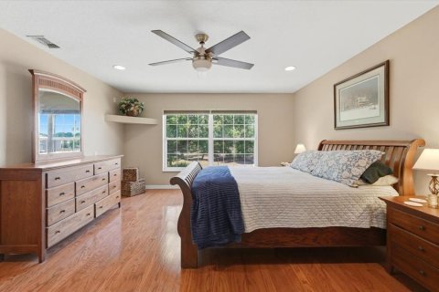 House in Auburndale, Florida 4 bedrooms, 269.42 sq.m. № 2238529 - photo 25