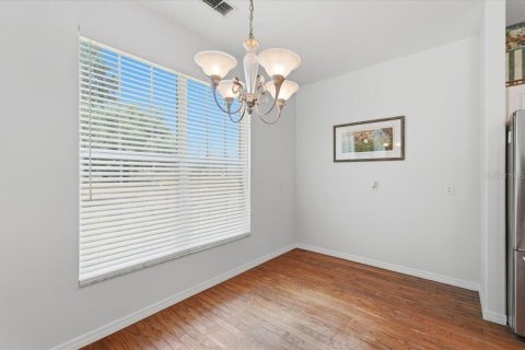 House in Auburndale, Florida 4 bedrooms, 269.42 sq.m. № 2238529 - photo 23