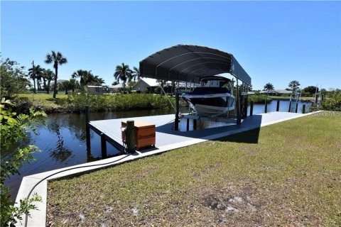 Land in Port Charlotte, Florida № 2394106 - photo 2