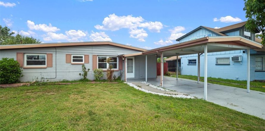 House in Tampa, Florida 3 bedrooms, 87.14 sq.m. № 1908973