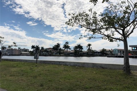 Condominio en venta en Fort Lauderdale, Florida, 1 dormitorio, 31.68 m2 № 2076844 - foto 19