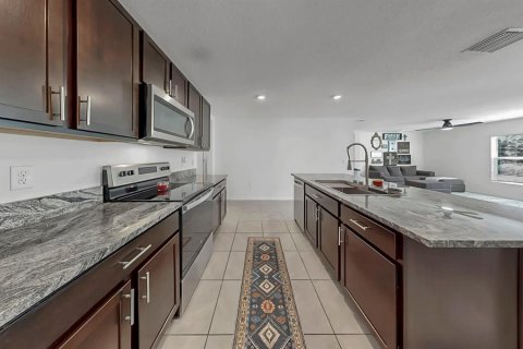Villa ou maison à vendre à Wimauma, Floride: 4 chambres, 171.5 m2 № 2109943 - photo 14