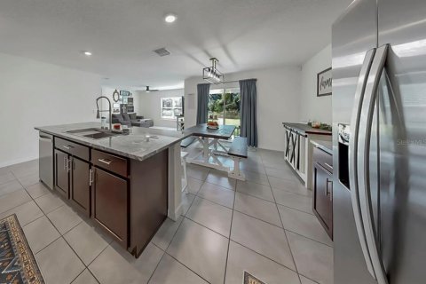 Villa ou maison à vendre à Wimauma, Floride: 4 chambres, 171.5 m2 № 2109943 - photo 16