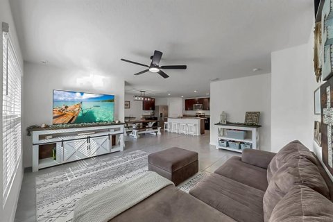 Villa ou maison à vendre à Wimauma, Floride: 4 chambres, 171.5 m2 № 2109943 - photo 10