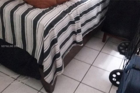 Снять в аренду кондоминиум в Хайалиа Гарденс, Флорида 2 спальни, № 2045896 - фото 12