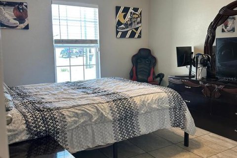 House in Kissimmee, Florida 3 bedrooms, 121.24 sq.m. № 1721189 - photo 8