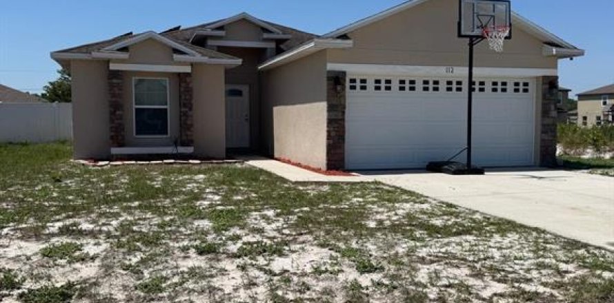 House in Kissimmee, Florida 3 bedrooms, 121.24 sq.m. № 1721189