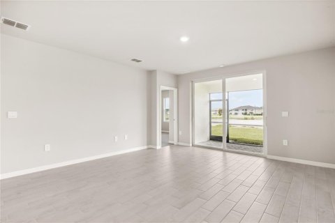 House in North Port, Florida 2 bedrooms, 139.63 sq.m. № 1688361 - photo 19