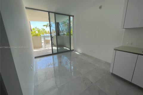Condominio en venta en Sunny Isles Beach, Florida, 21.37 m2 № 1864012 - foto 3