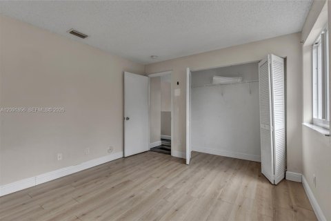 Купить таунхаус в Дейви, Флорида 3 спальни, 153.1м2, № 2376118 - фото 24