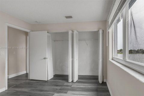 Купить таунхаус в Дейви, Флорида 3 спальни, 153.1м2, № 2376118 - фото 27