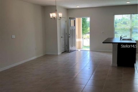 Touwnhouse à louer à Kissimmee, Floride: 3 chambres, 145.67 m2 № 2156751 - photo 2