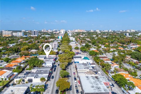 Commercial property in Miami, Florida № 1698528 - photo 8