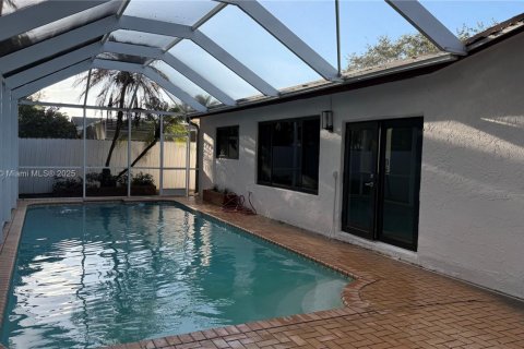 House in Plantation, Florida 4 bedrooms, 185.62 sq.m. № 1891915 - photo 29