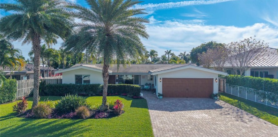 Casa en Lighthouse Point, Florida 3 dormitorios, 169.45 m2 № 1992266