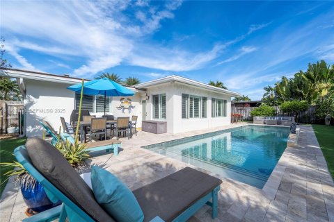 Casa en venta en Lighthouse Point, Florida, 3 dormitorios, 169.45 m2 № 1992266 - foto 9