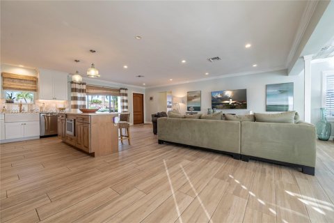 Casa en venta en Lighthouse Point, Florida, 3 dormitorios, 169.45 m2 № 1992266 - foto 28