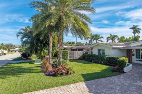 Casa en venta en Lighthouse Point, Florida, 3 dormitorios, 169.45 m2 № 1992266 - foto 4