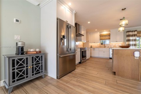 Casa en venta en Lighthouse Point, Florida, 3 dormitorios, 169.45 m2 № 1992266 - foto 24