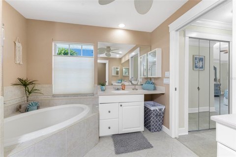 Casa en venta en Englewood, Florida, 5 dormitorios, 341.79 m2 № 2103565 - foto 21