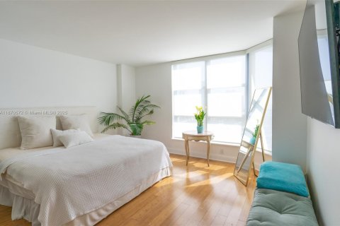 Condo in Aventura, Florida, 2 bedrooms № 1895656 - photo 6