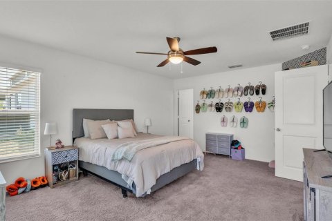 House in Winter Haven, Florida 4 bedrooms, 186.18 sq.m. № 1637731 - photo 19