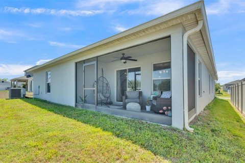 House in Winter Haven, Florida 4 bedrooms, 186.18 sq.m. № 1637731 - photo 30