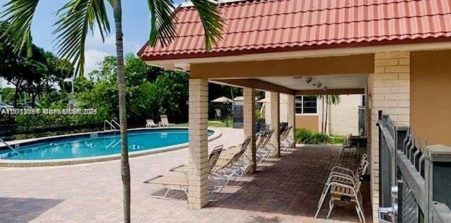 Condominio en Wilton Manors, Florida, 1 dormitorio  № 2066707