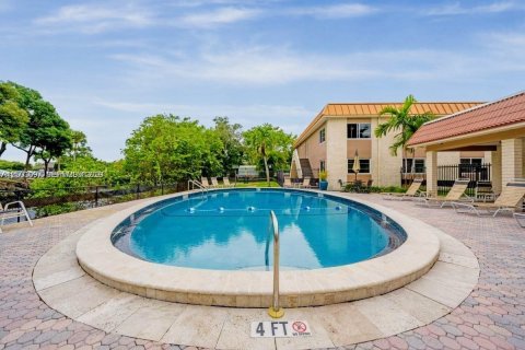 Condominio en venta en Wilton Manors, Florida, 1 dormitorio, 69.68 m2 № 2066707 - foto 19