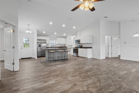Villa ou maison à vendre à Port Charlotte, Floride: 3 chambres, 139.54 m2 № 2206502 - photo 15
