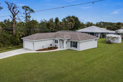 Villa ou maison à vendre à Port Charlotte, Floride: 3 chambres, 139.54 m2 № 2206502 - photo 2