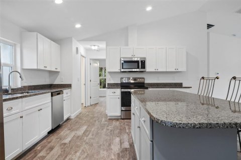 Villa ou maison à vendre à Port Charlotte, Floride: 3 chambres, 139.54 m2 № 2206502 - photo 11