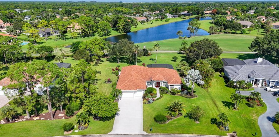 Casa en Palm Beach Gardens, Florida 5 dormitorios, 334.82 m2 № 2414314