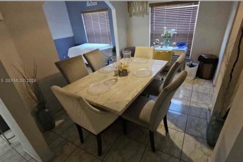 Купить виллу или дом в Лодерхилл, Флорида 3 спальни, 166.67м2, № 2026507 - фото 10