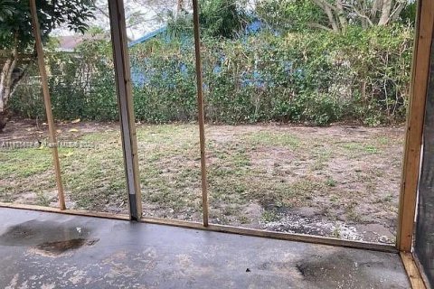 Villa ou maison à louer à Boca Raton, Floride: 2 chambres, 113.71 m2 № 1926551 - photo 7