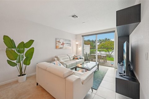 Купить таунхаус в Лейк-Уорт, Флорида 3 спальни, 171.96м2, № 2002476 - фото 13