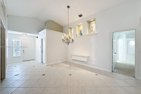 House in Greenacres, Florida 3 bedrooms, 123.47 sq.m. № 1986277 - photo 5