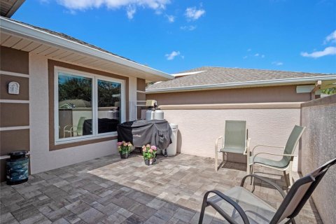 House in Leesburg, Florida 3 bedrooms, 192.68 sq.m. № 2214763 - photo 4