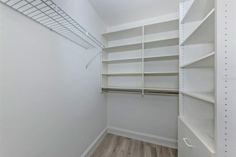 Condo in Venice, Florida, 3 bedrooms № 2430399 - photo 28