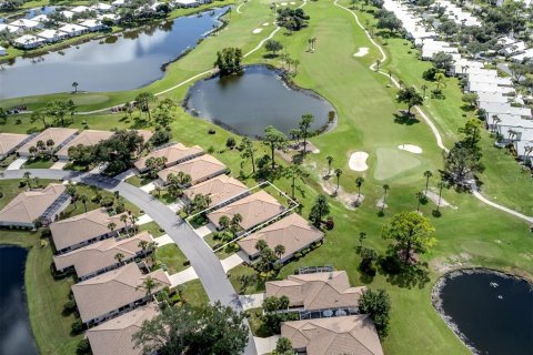 Condo in Venice, Florida, 3 bedrooms № 2430399 - photo 6