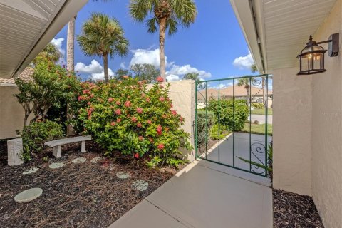 Condo in Venice, Florida, 3 bedrooms № 2430399 - photo 3