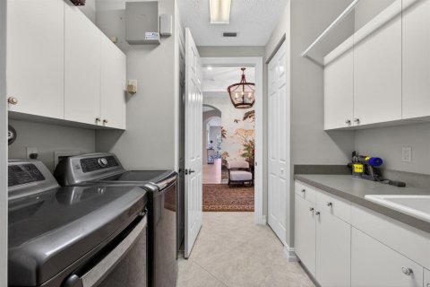 Condo in West Palm Beach, Florida, 2 bedrooms  № 2191027 - photo 29