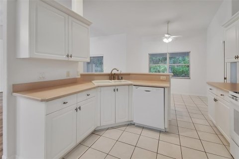 Casa en venta en Palm Coast, Florida, 3 dormitorios, 159.42 m2 № 1519354 - foto 12