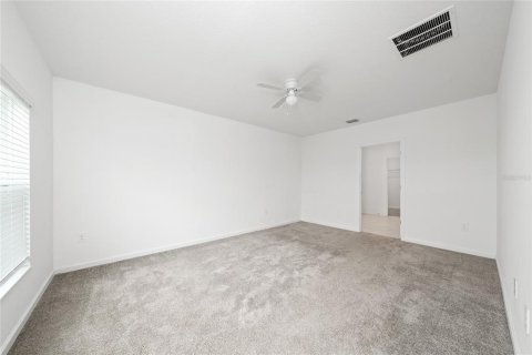 House in Kissimmee, Florida 4 bedrooms, 178.56 sq.m. № 2227088 - photo 13