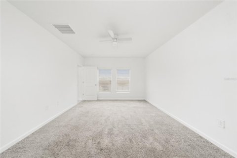 House in Kissimmee, Florida 4 bedrooms, 178.56 sq.m. № 2227088 - photo 12