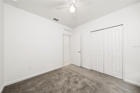 House in Kissimmee, Florida 4 bedrooms, 178.56 sq.m. № 2227088 - photo 17