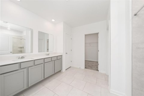 House in Kissimmee, Florida 4 bedrooms, 178.56 sq.m. № 2227088 - photo 14