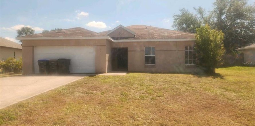House in North Port, Florida 3 bedrooms, 130.43 sq.m. № 1640830