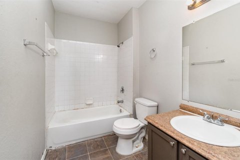 House in North Port, Florida 3 bedrooms, 130.43 sq.m. № 1640830 - photo 14